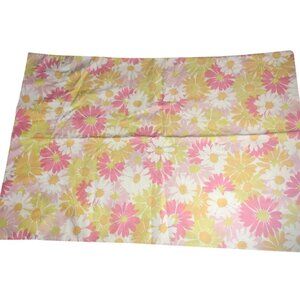 Pequot Retro Floral No Iron Standard Pillowcase Cotton Mod Daisies Cottagecore